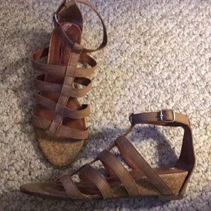 Lucky sandals